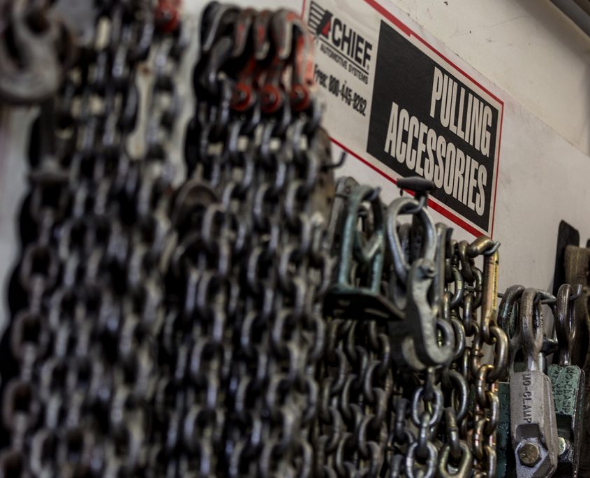 Chains for frame straightening